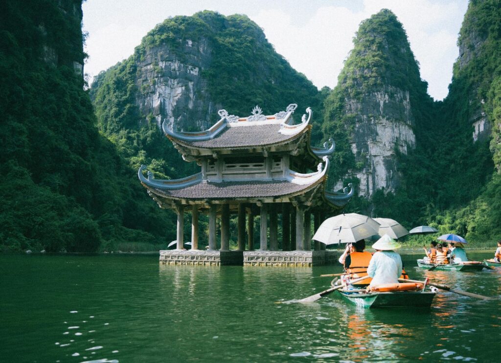 湖とお寺