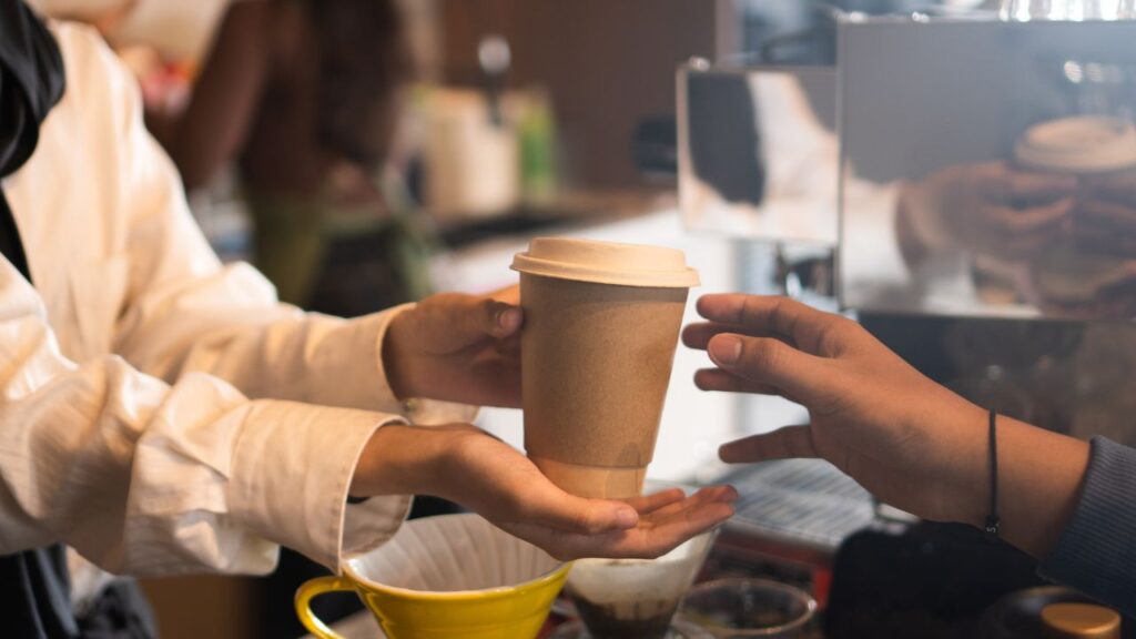 カフェでの様子