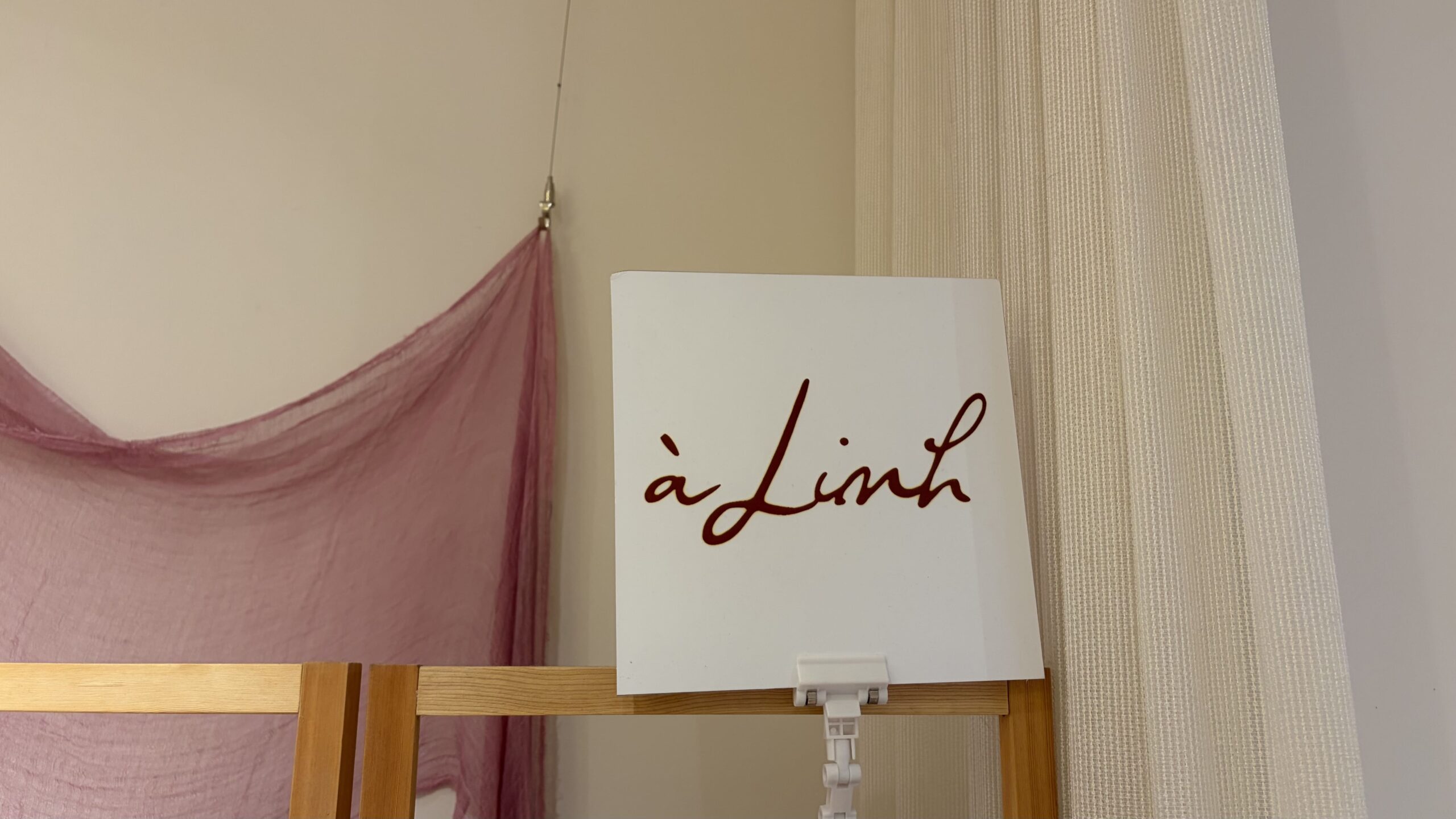 à Linh のブランド名カード