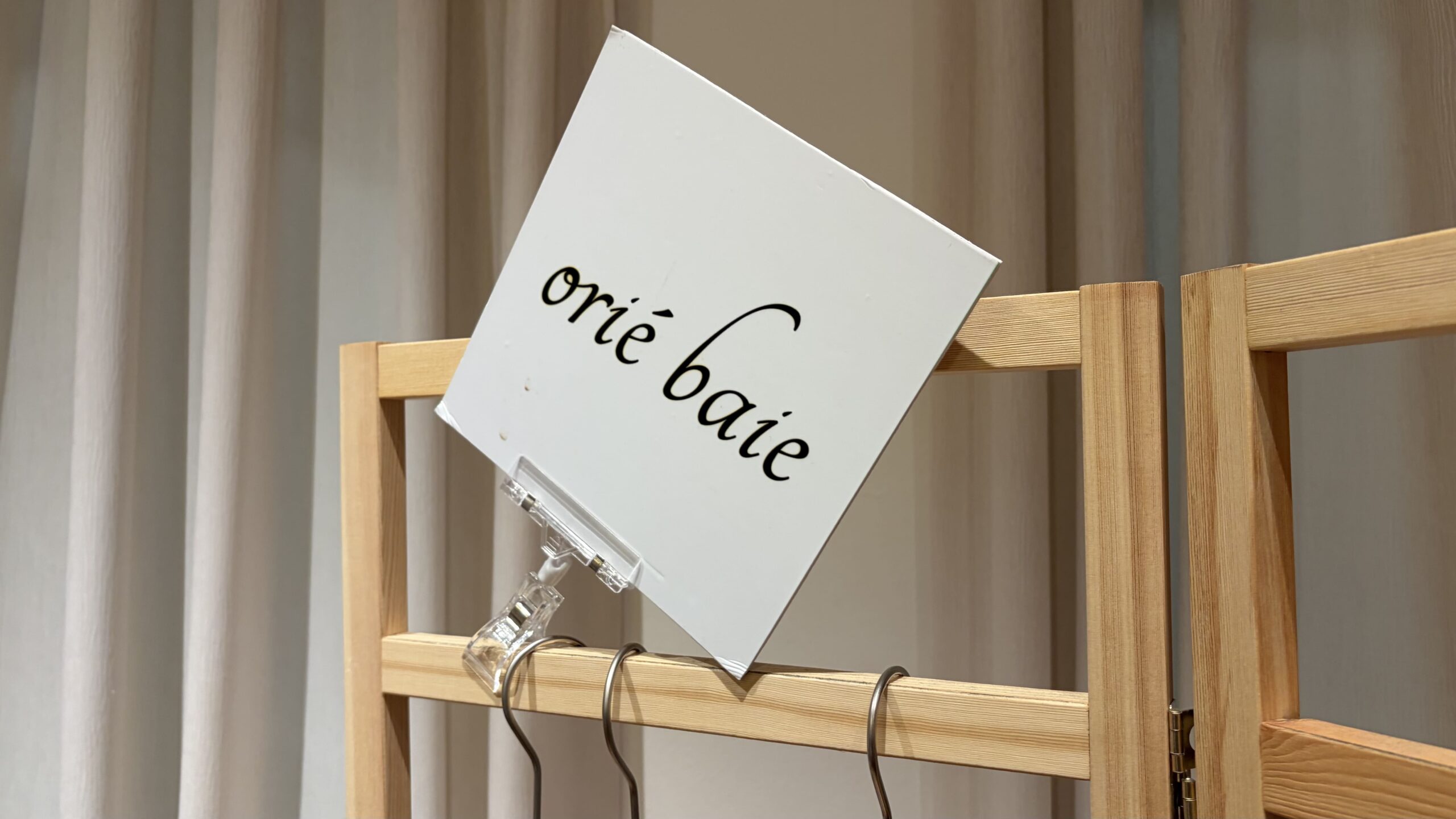 orié baie のブランド名カード